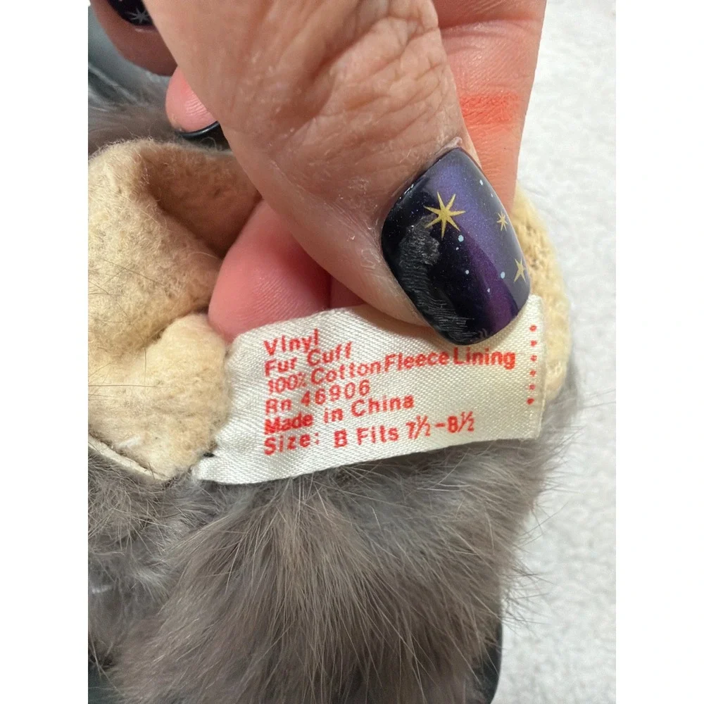 Vintage‎ Gloves Women 7.5-8.5 Gray Vinyl Fur Cuff Fleece Lined Bow Detail Size B